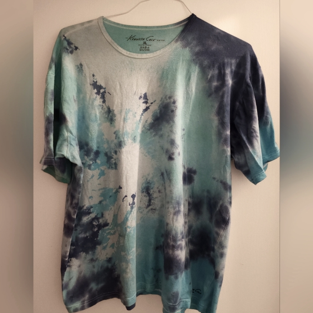 Kenneth Cole New York Tie Dye Tee. Size xl. Unisex Preloved.